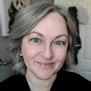 Meet your Posher, Monique